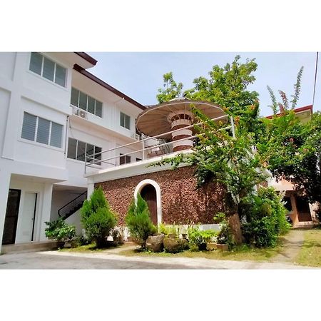 Oyo 799 Ddd Habitat Iloilo Hotel Luaran gambar