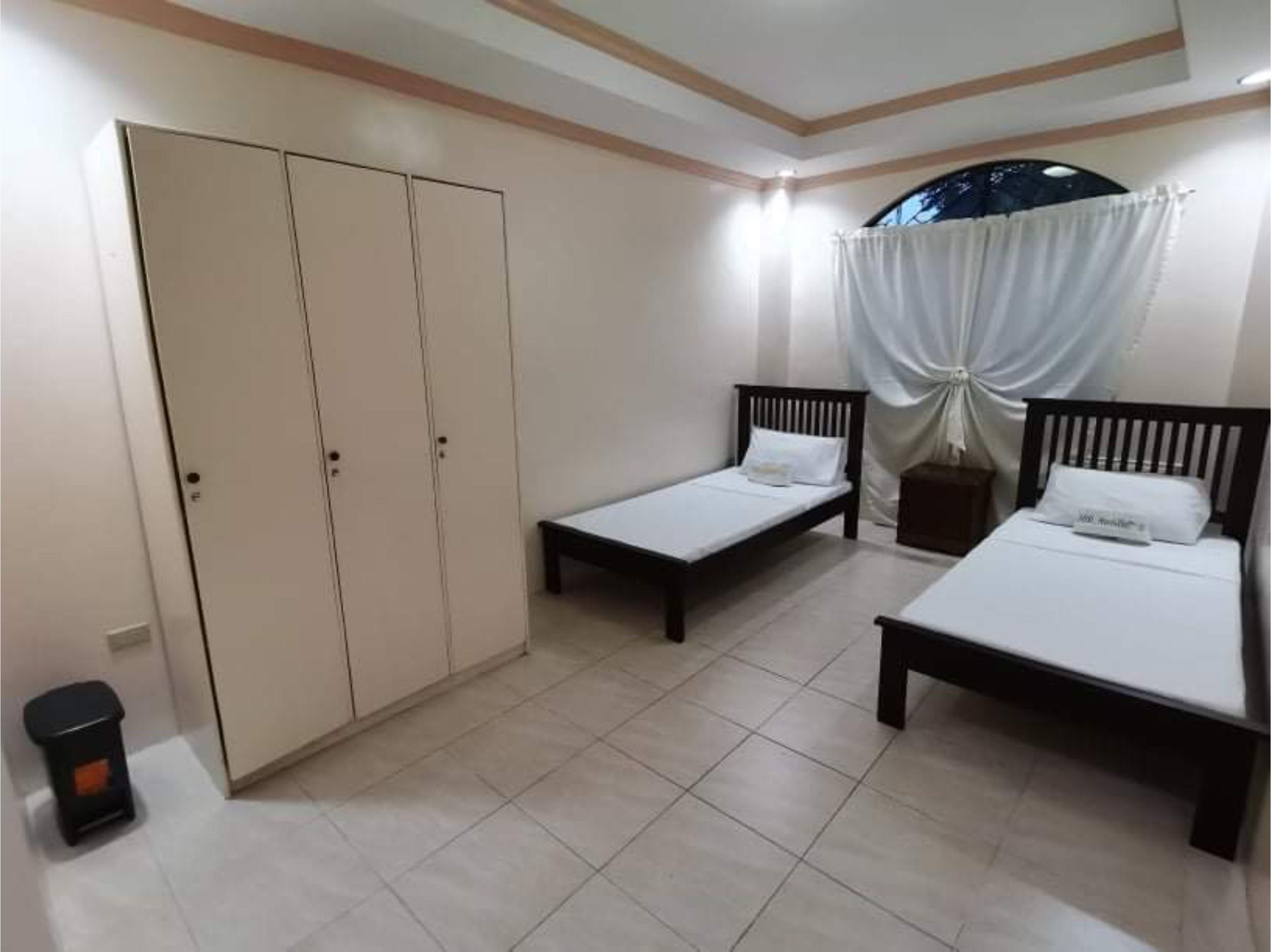 Oyo 799 Ddd Habitat Iloilo Hotel Luaran gambar