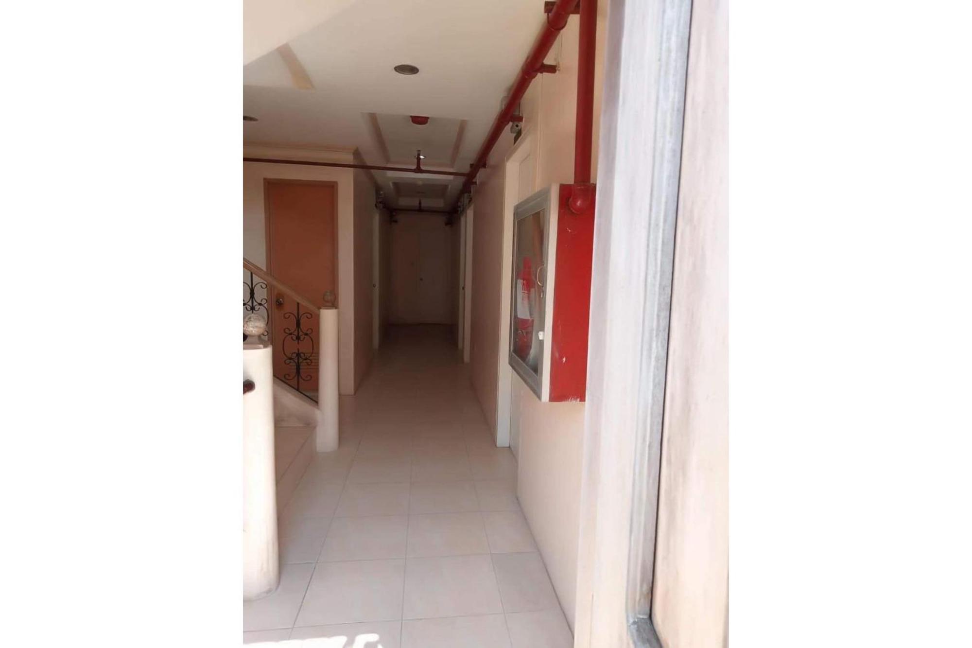 Oyo 799 Ddd Habitat Iloilo Hotel Luaran gambar