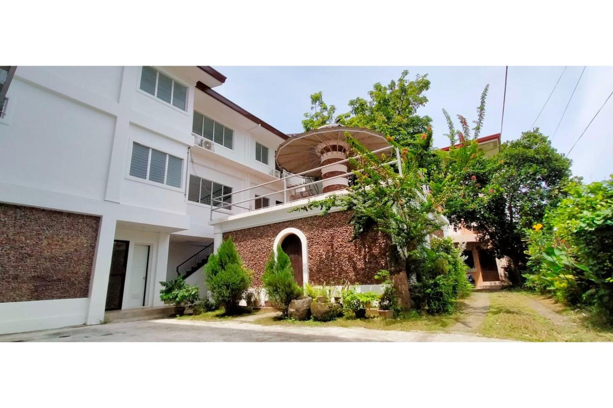 Oyo 799 Ddd Habitat Iloilo Hotel Luaran gambar